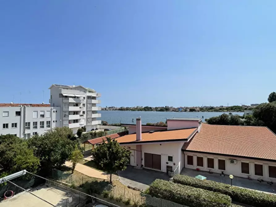 Immagine 1 di Appartamento in vendita  in Via Granatieri di Sardegna a Chioggia