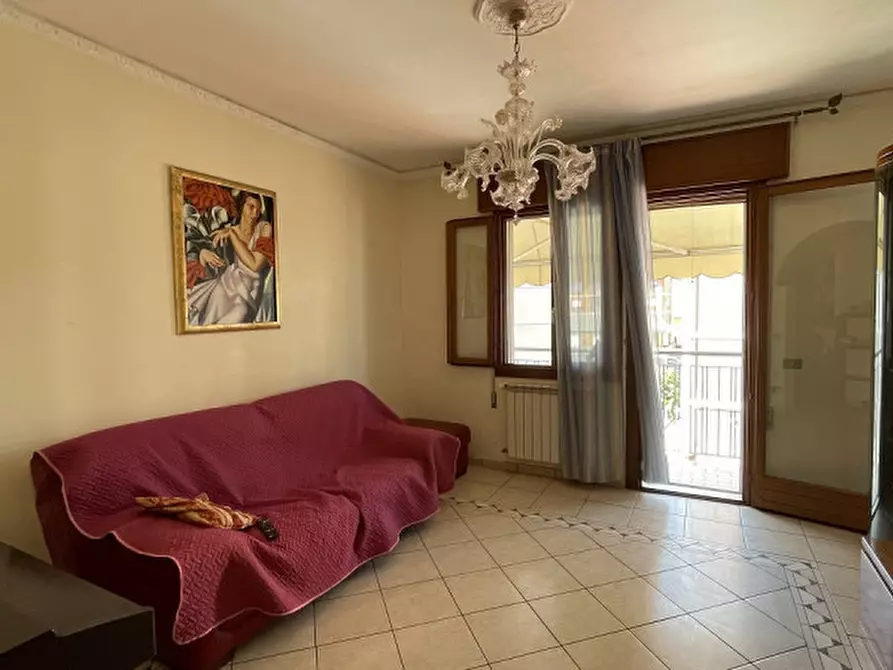 Immagine 2 di Appartamento in vendita  in Via Granatieri di Sardegna a Chioggia