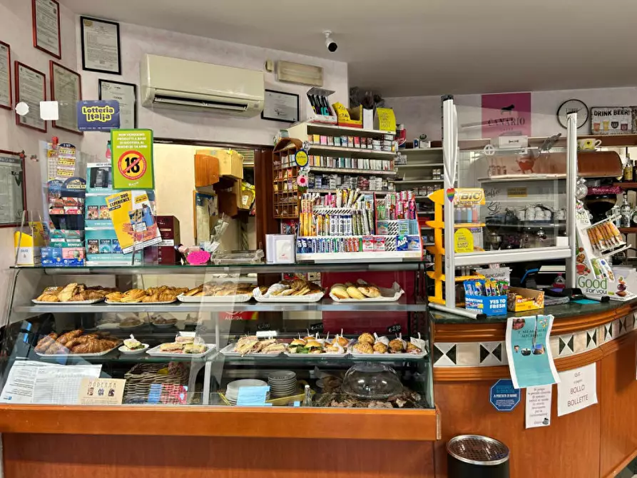 Immagine 3 di Attività commerciale in vendita  a Cesena