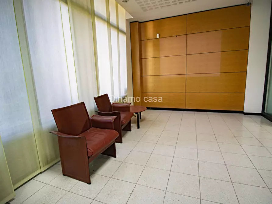 Immagine 1 di Ufficio in vendita  a Prato