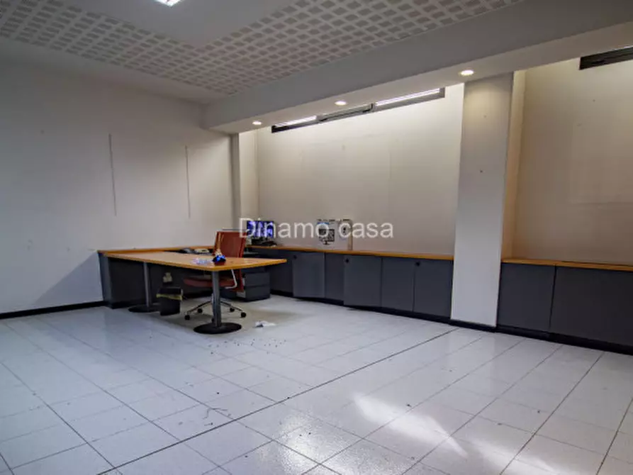 Immagine 4 di Ufficio in vendita  a Prato