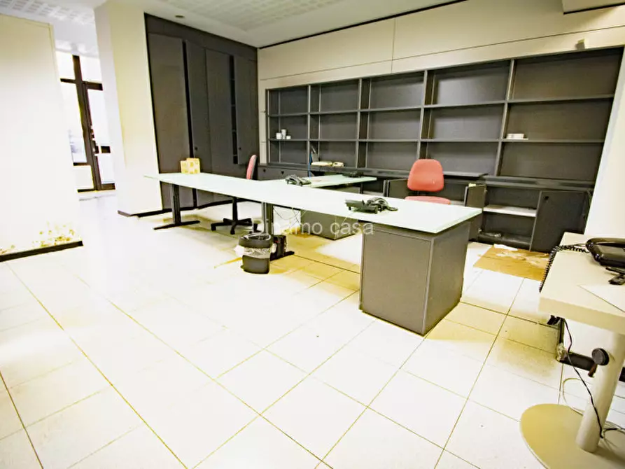 Immagine 5 di Ufficio in vendita  a Prato