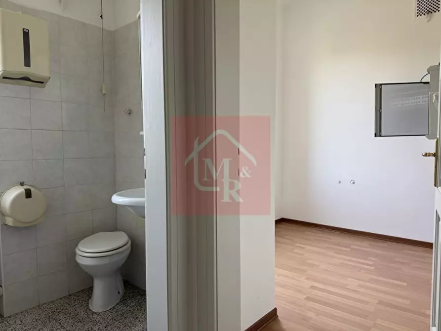 Immagine 24 di Ufficio in affitto  in Via Vittorio Veneto 87 a Gorizia