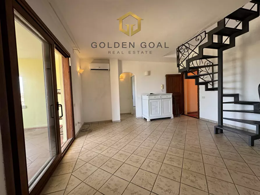 Immagine 4 di Appartamento in vendita  in Viale Pietro Nenni a Loiri Porto San Paolo