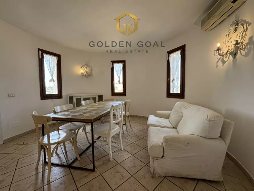 Immagine 5 di Appartamento in vendita  in Viale Pietro Nenni a Loiri Porto San Paolo