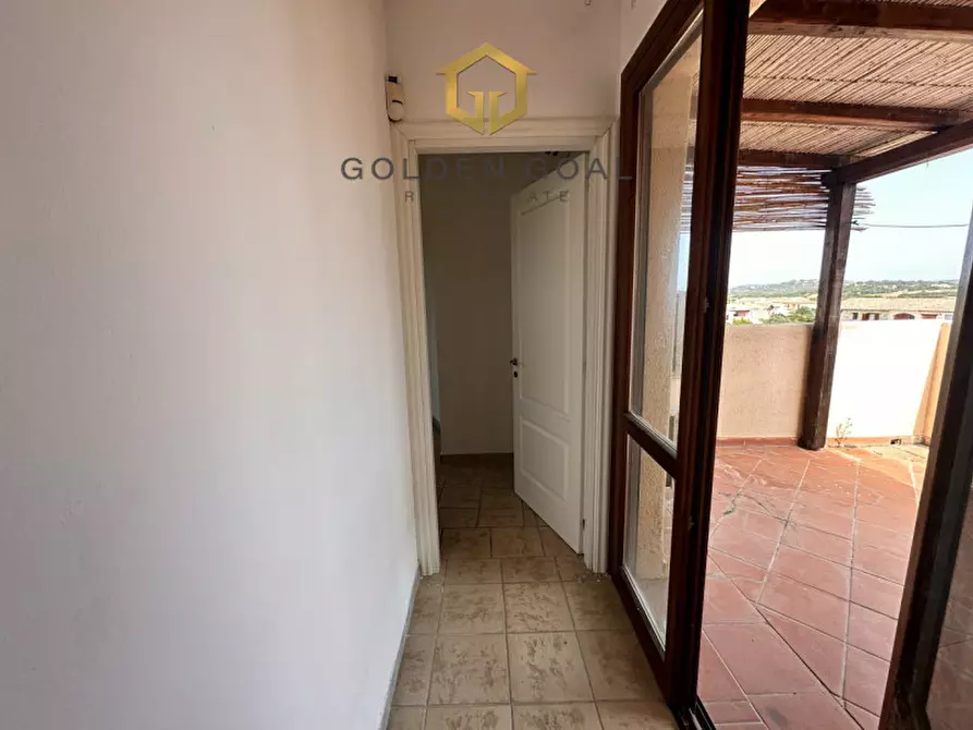 Immagine 15 di Appartamento in vendita  in Viale Pietro Nenni a Loiri Porto San Paolo