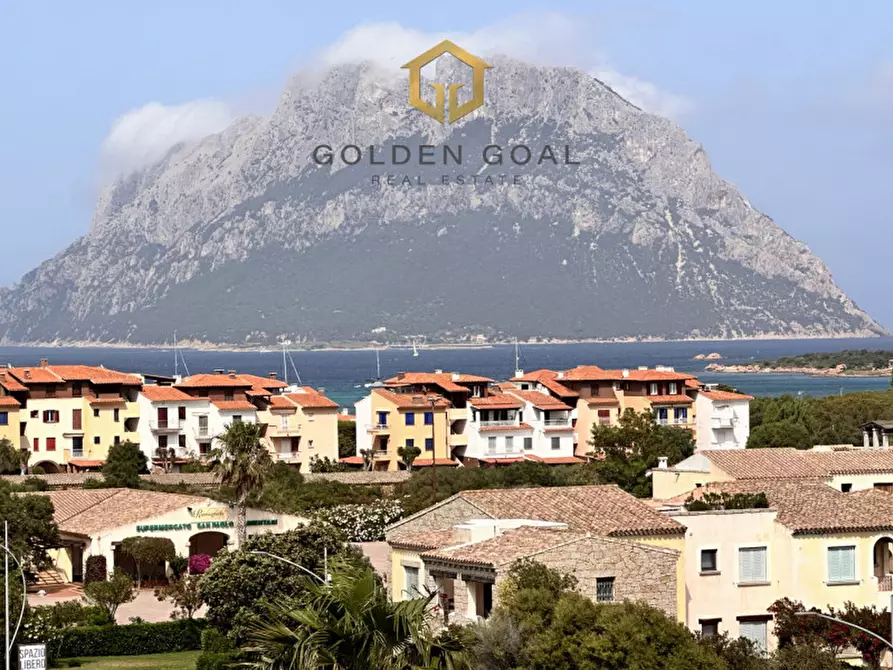 Immagine 29 di Appartamento in vendita  in Viale Pietro Nenni a Loiri Porto San Paolo