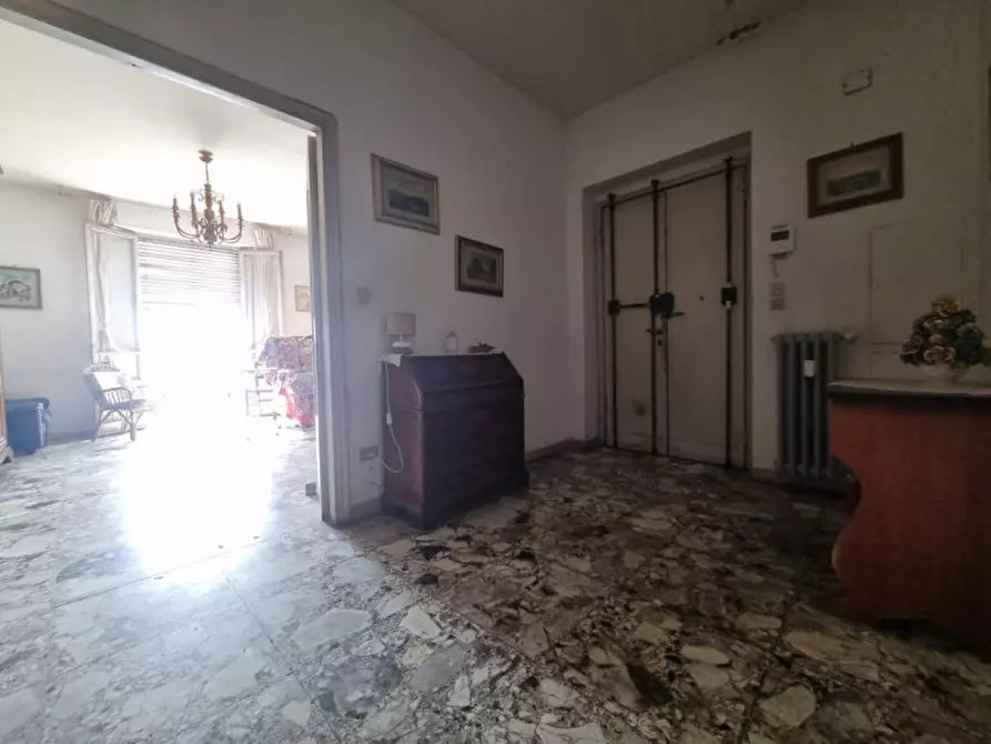 Immagine 1 di Appartamento in vendita  in VIA DONI a Firenze