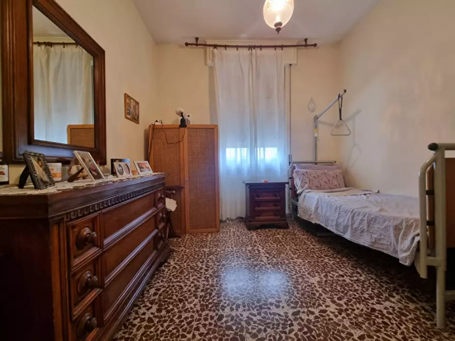 Immagine 11 di Appartamento in vendita  in VIA DONI a Firenze