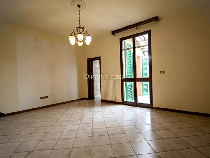 Immagine 4 di Appartamento in vendita  in Via del Molinaccio a Prato