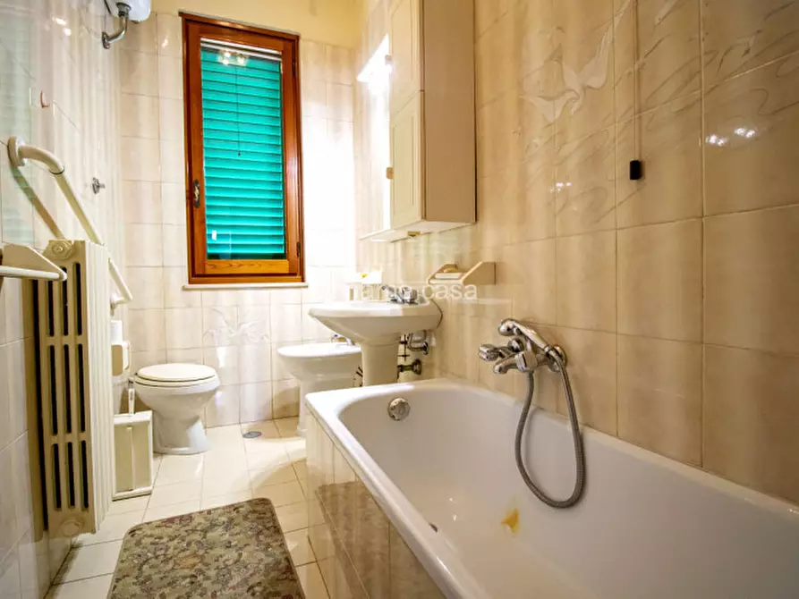 Immagine 11 di Appartamento in vendita  in Via del Molinaccio a Prato