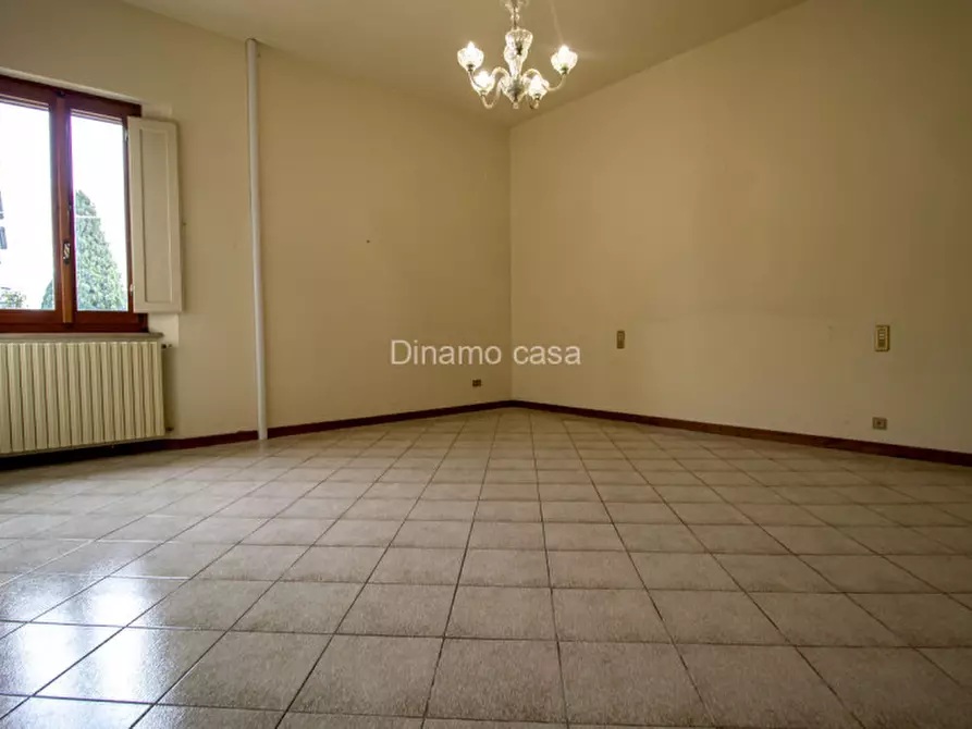 Immagine 17 di Appartamento in vendita  in Via del Molinaccio a Prato