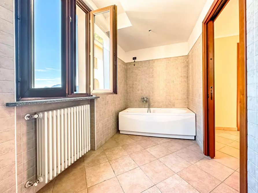 Immagine 16 di Villetta a schiera in vendita  in Via per Magognino 31/b a Belgirate