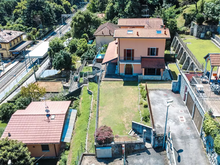 Immagine 25 di Villetta a schiera in vendita  in Via per Magognino 31/b a Belgirate