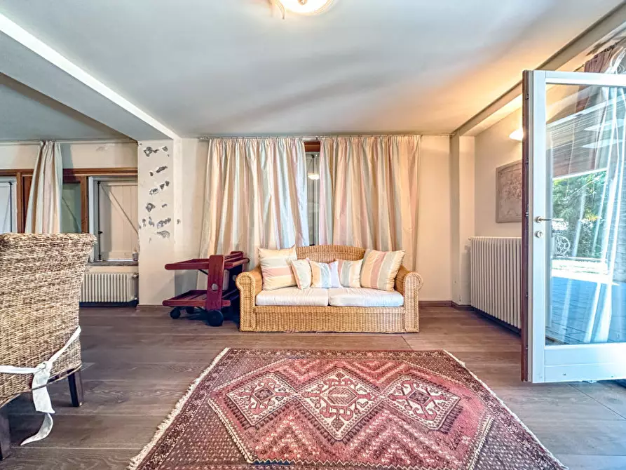 Immagine 20 di Villa in vendita  in Ss33 del sempione 77 a Belgirate