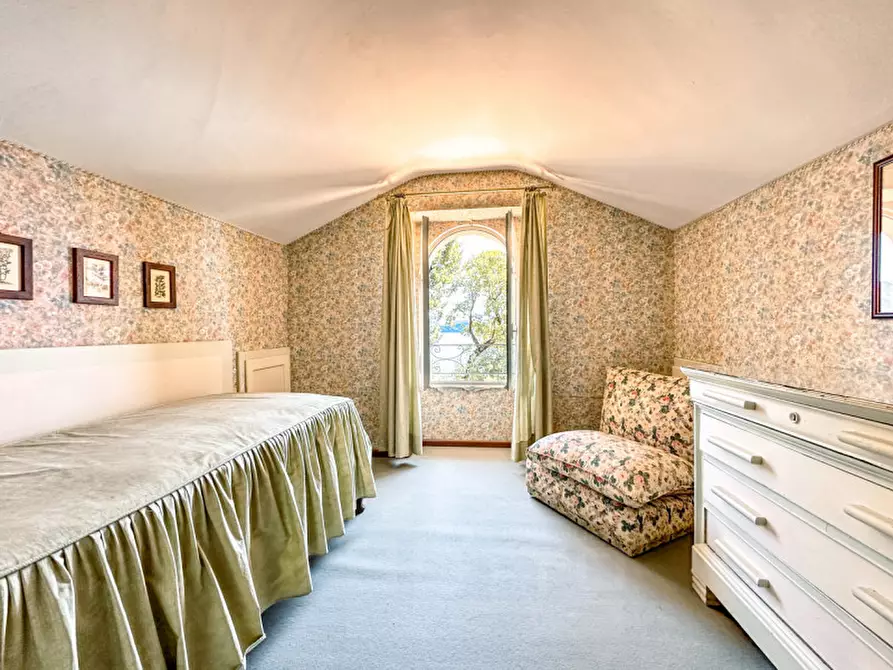 Immagine 28 di Villa in vendita  in Ss33 del sempione 77 a Belgirate