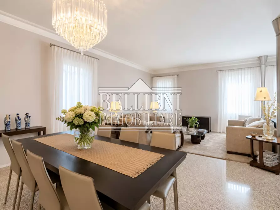 Immagine 1 di Villa in vendita  in Contra' Porta Santa Lucia a Vicenza