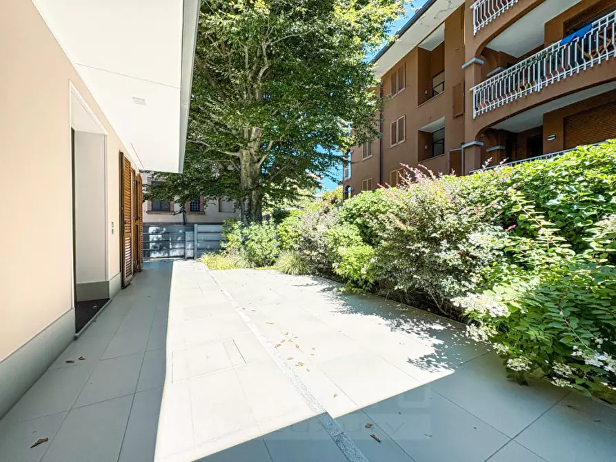 Immagine 6 di Casa indipendente in vendita  in Via Duchessa di Genova n.61/b a Stresa