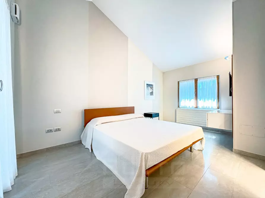 Immagine 20 di Casa indipendente in vendita  in Via Duchessa di Genova n.61/b a Stresa