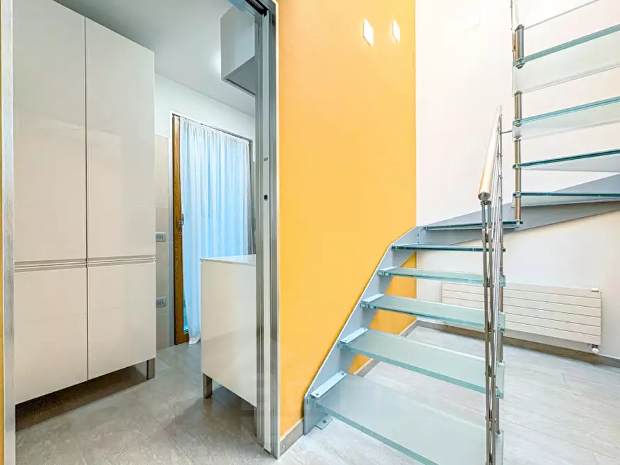 Immagine 28 di Casa indipendente in vendita  in Via Duchessa di Genova n.61/b a Stresa