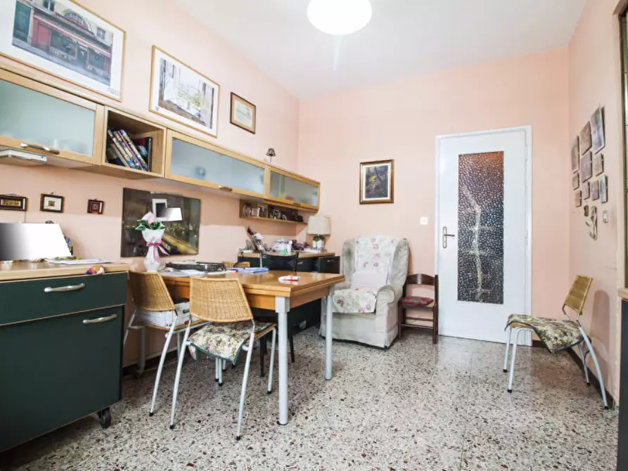 Immagine 5 di Appartamento in vendita  in Via Nizza 369 a Torino