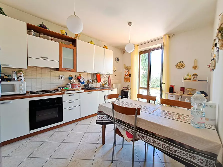 Immagine 7 di Villa in vendita  a Passignano Sul Trasimeno