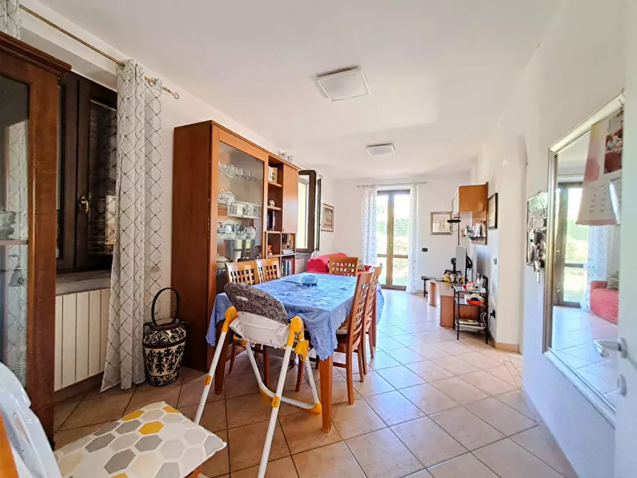 Immagine 8 di Villa in vendita  a Passignano Sul Trasimeno