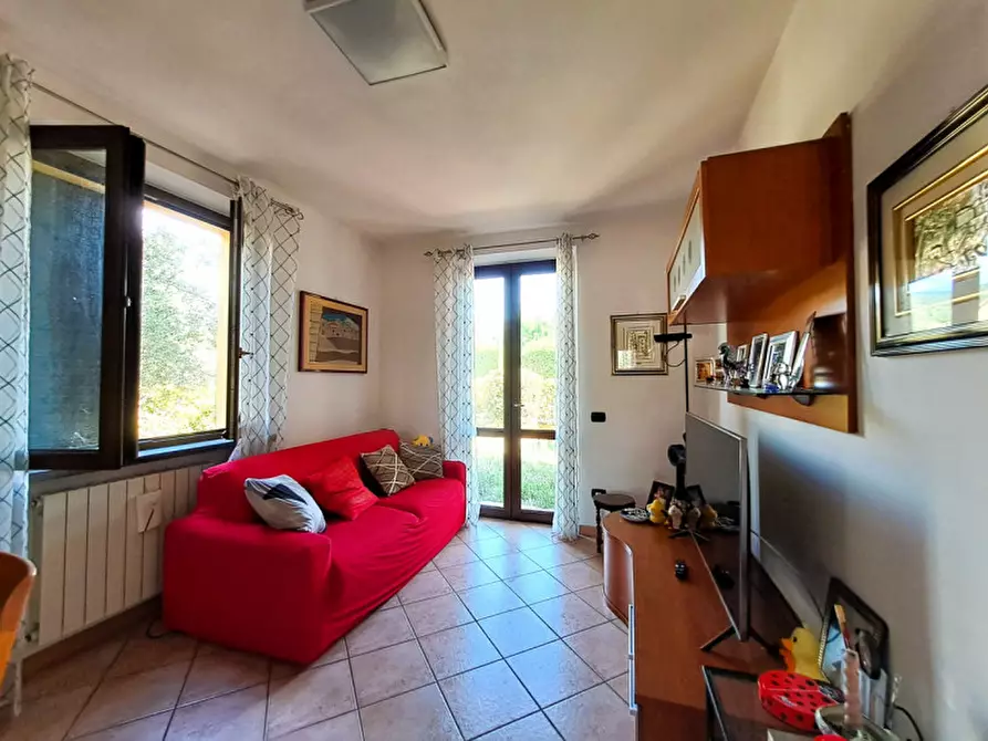 Immagine 10 di Villa in vendita  a Passignano Sul Trasimeno