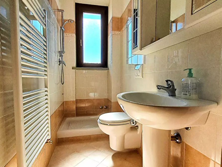 Immagine 16 di Villa in vendita  a Passignano Sul Trasimeno