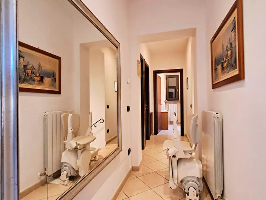 Immagine 22 di Villa in vendita  a Passignano Sul Trasimeno