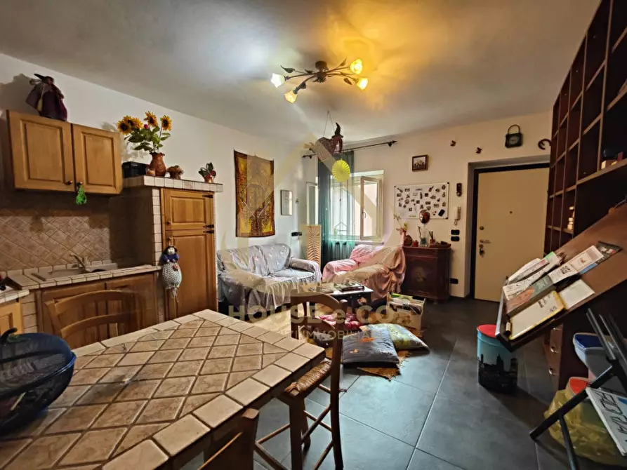 Immagine 2 di Appartamento in vendita  in Via Montebello 84 a Cassolnovo