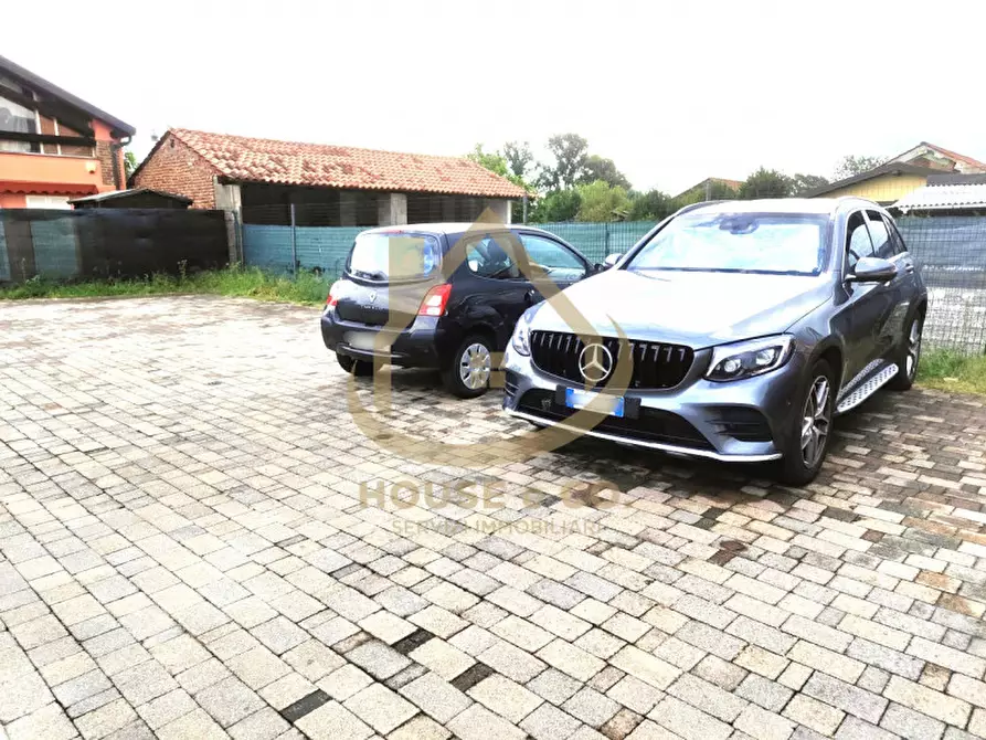 Immagine 18 di Appartamento in vendita  in Via Montebello 84 a Cassolnovo