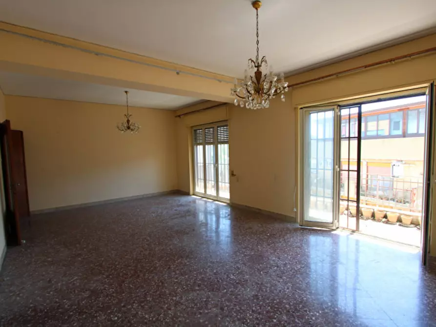 Immagine 1 di Appartamento in vendita  in Viale Regina Elena 530 a Messina