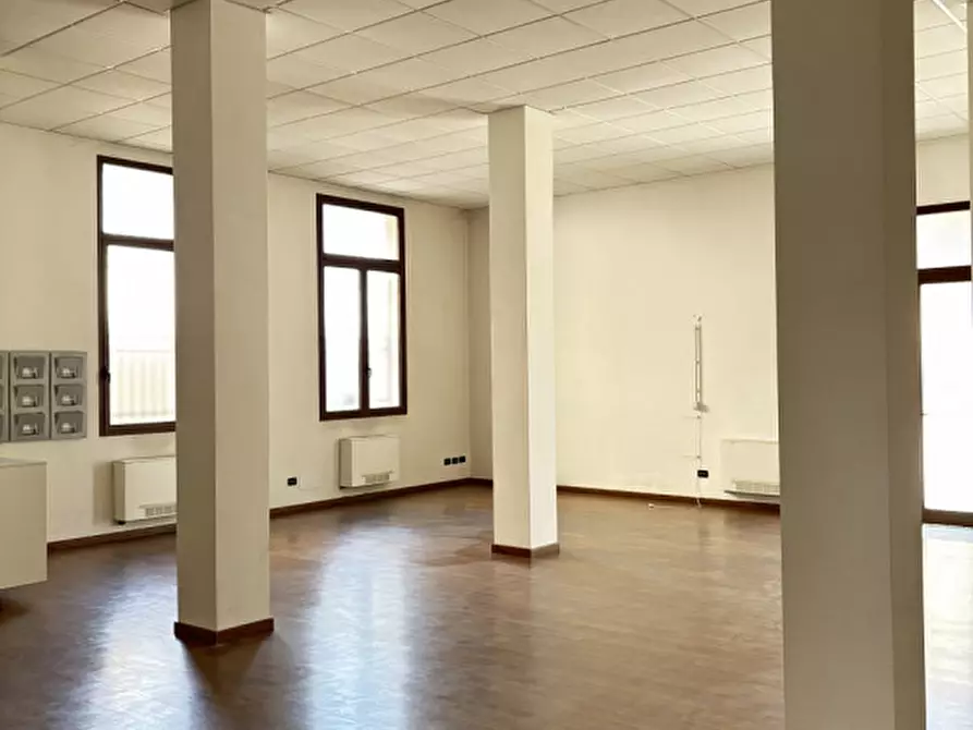 Immagine 14 di Ufficio in affitto  in Piazza Alcide De Gasperi a Padova