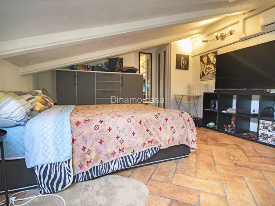 Immagine 9 di Casa indipendente in vendita  in Via Andrea Guazzalotri a Prato