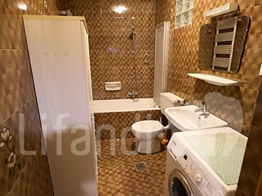 Immagine 3 di Appartamento in vendita  a Caldaro Sulla Strada Del Vino .Kaltern An De.