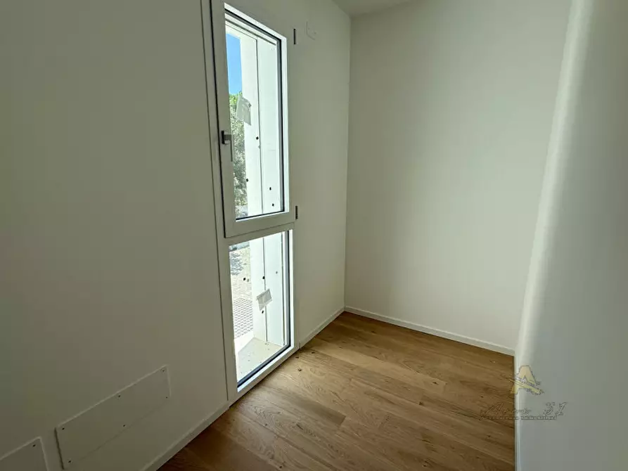 Immagine 10 di Villetta a schiera in vendita  in Viale Europa a Lignano Sabbiadoro