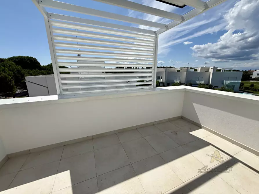 Immagine 18 di Villetta a schiera in vendita  in Viale Europa a Lignano Sabbiadoro