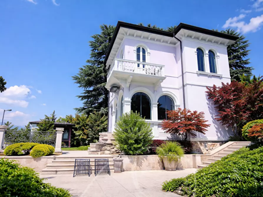 Immagine 5 di Villa in vendita  a San Zeno Di Montagna