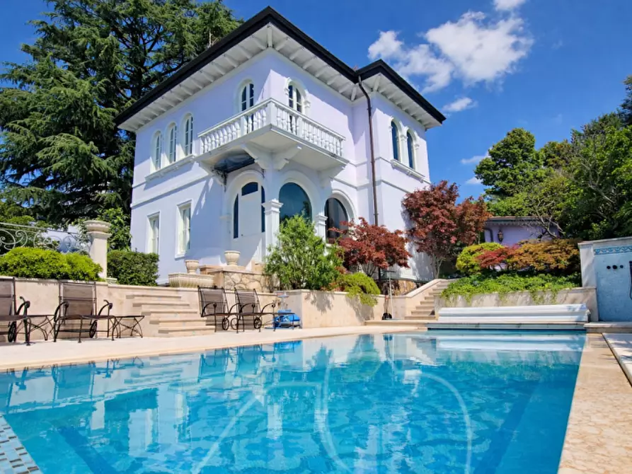 Immagine 9 di Villa in vendita  a San Zeno Di Montagna