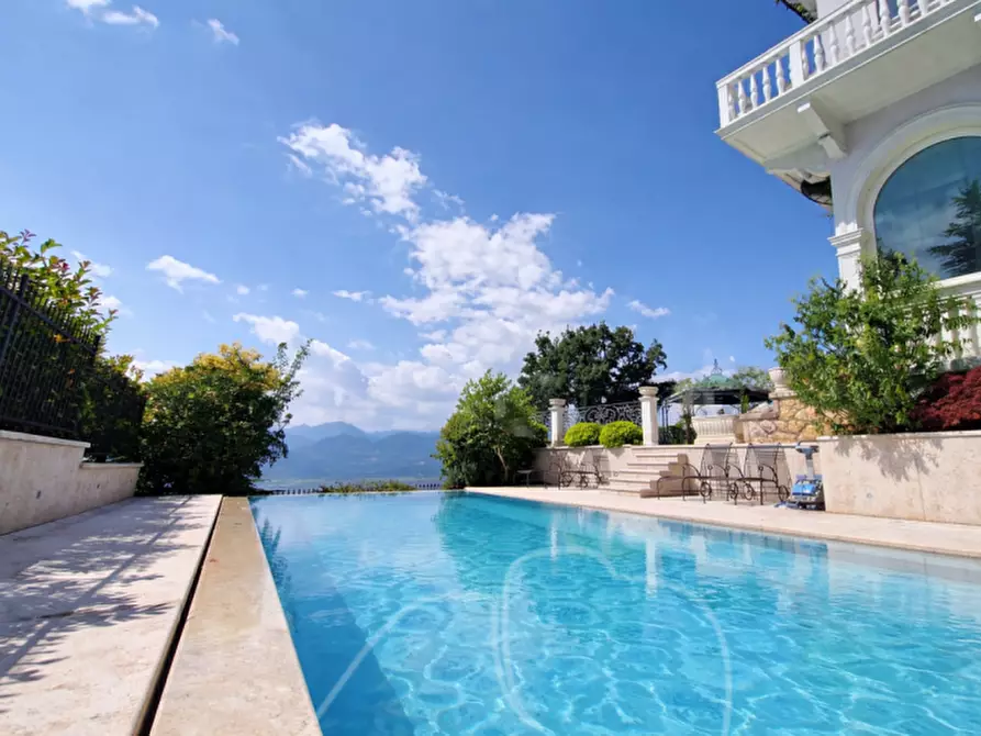 Immagine 12 di Villa in vendita  a San Zeno Di Montagna