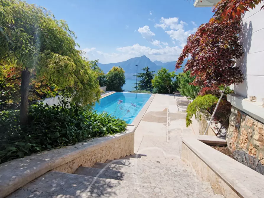 Immagine 17 di Villa in vendita  a San Zeno Di Montagna