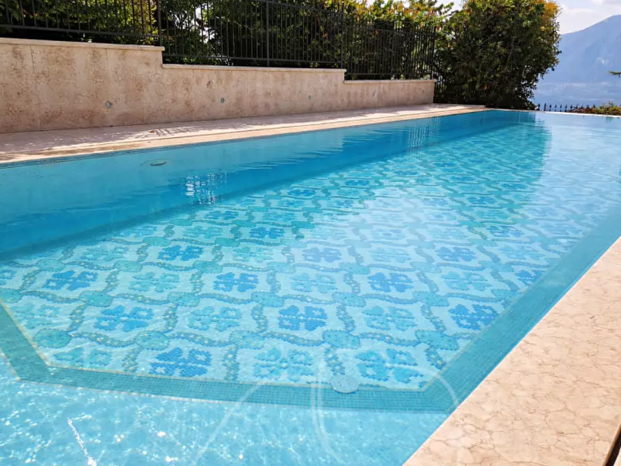 Immagine 21 di Villa in vendita  a San Zeno Di Montagna