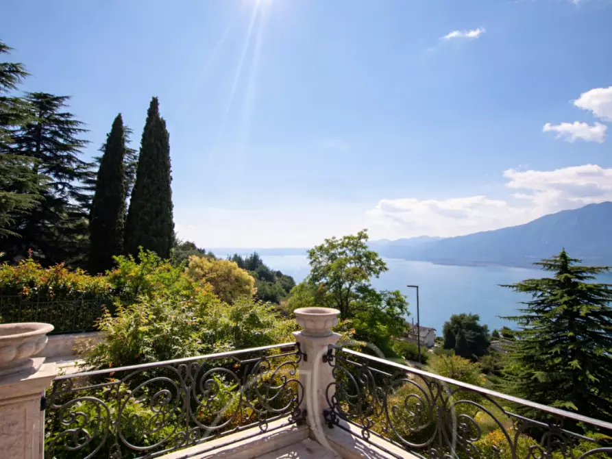 Immagine 27 di Villa in vendita  a San Zeno Di Montagna