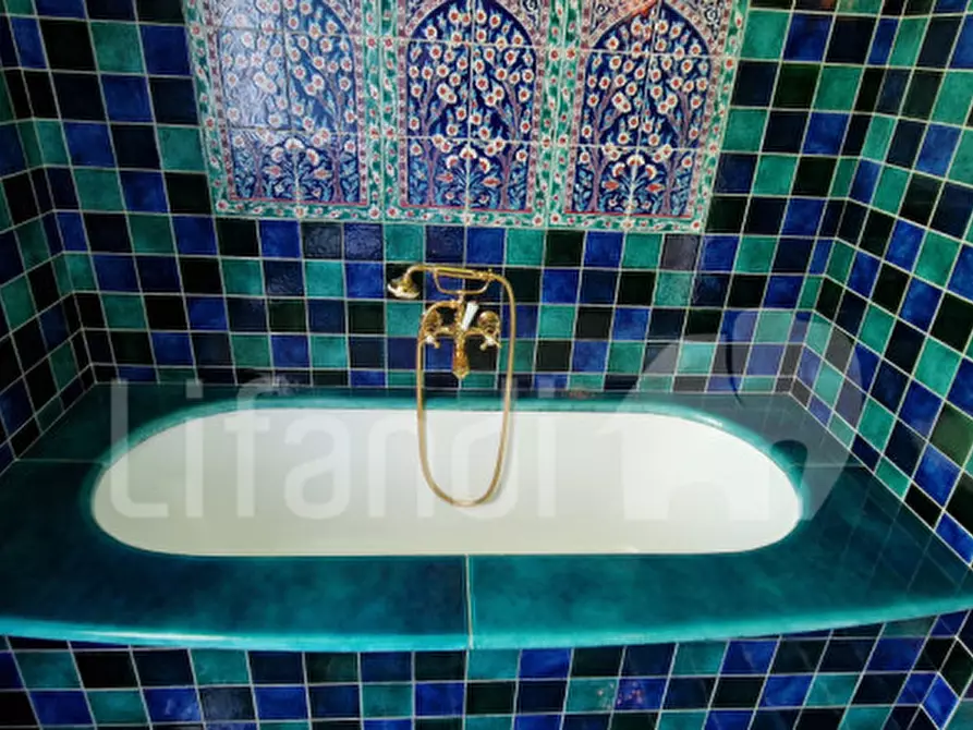 Immagine 38 di Villa in vendita  a San Zeno Di Montagna