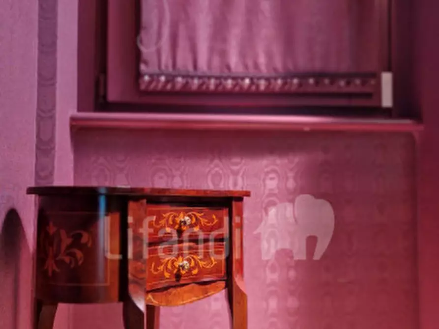 Immagine 42 di Villa in vendita  a San Zeno Di Montagna