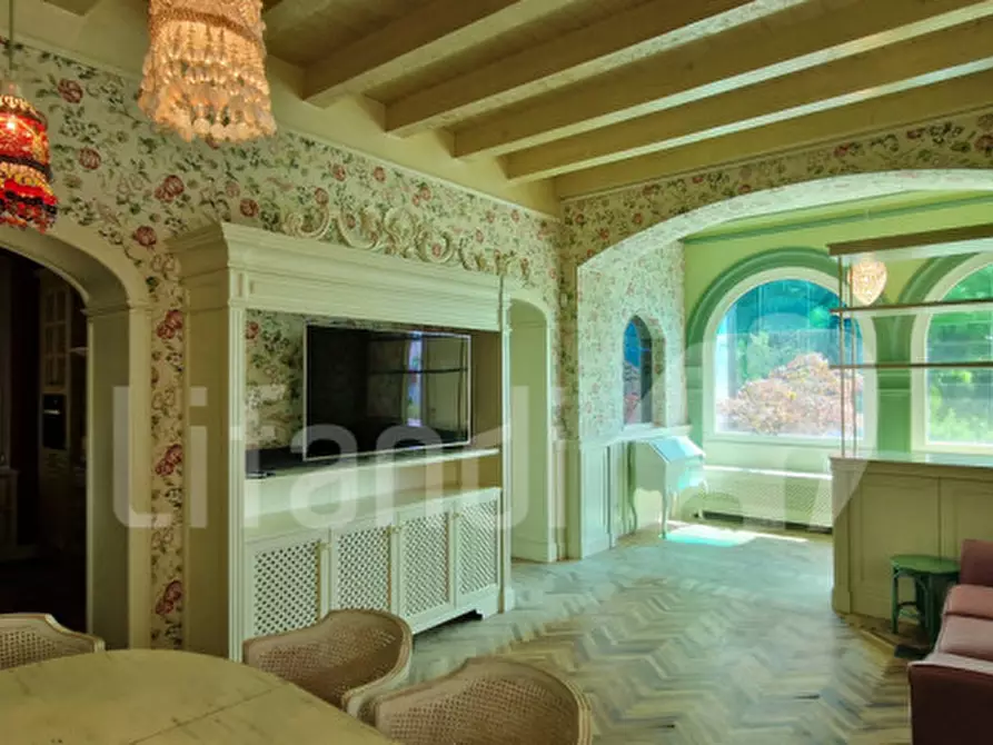 Immagine 47 di Villa in vendita  a San Zeno Di Montagna