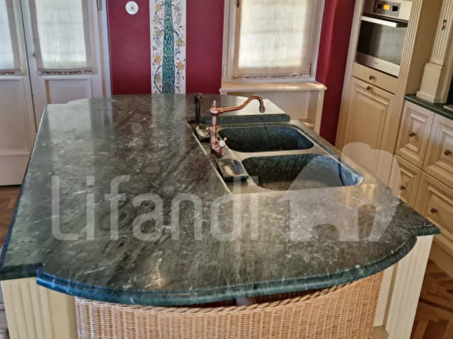 Immagine 48 di Villa in vendita  a San Zeno Di Montagna