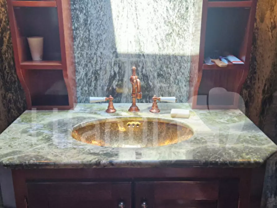 Immagine 52 di Villa in vendita  a San Zeno Di Montagna