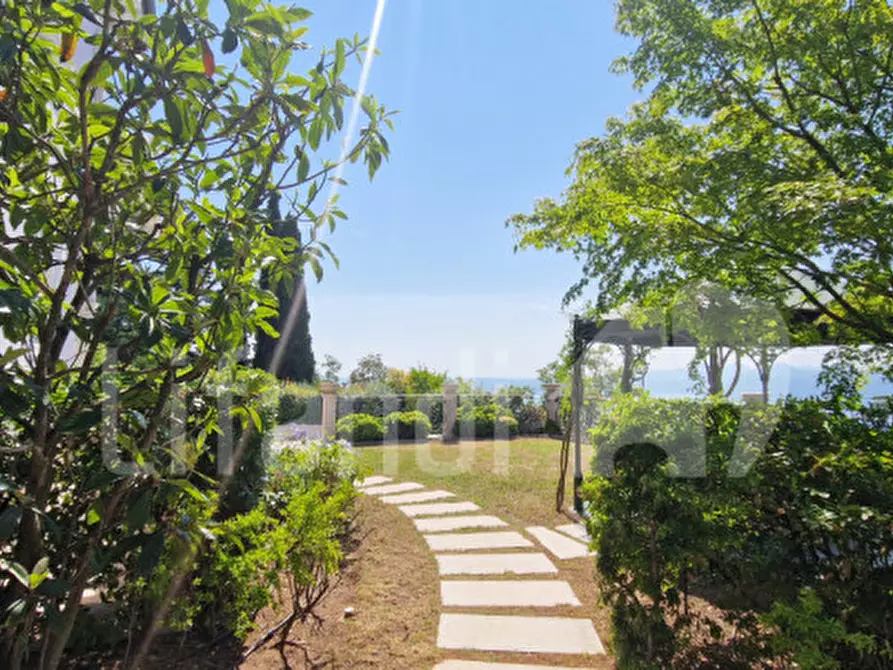 Immagine 53 di Villa in vendita  a San Zeno Di Montagna